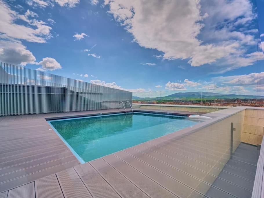 Apartamento Salesianos By Clabao Pamplona Luaran gambar