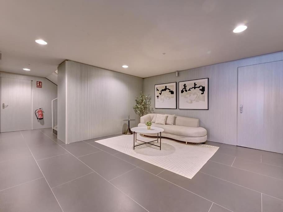 Apartamento Salesianos By Clabao Pamplona Luaran gambar