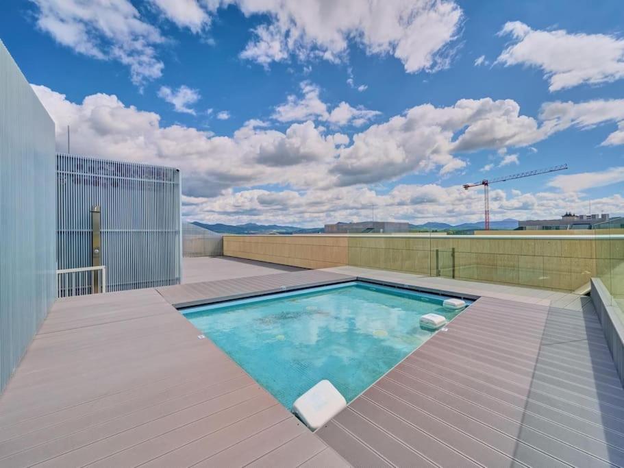 Apartamento Salesianos By Clabao Pamplona Luaran gambar