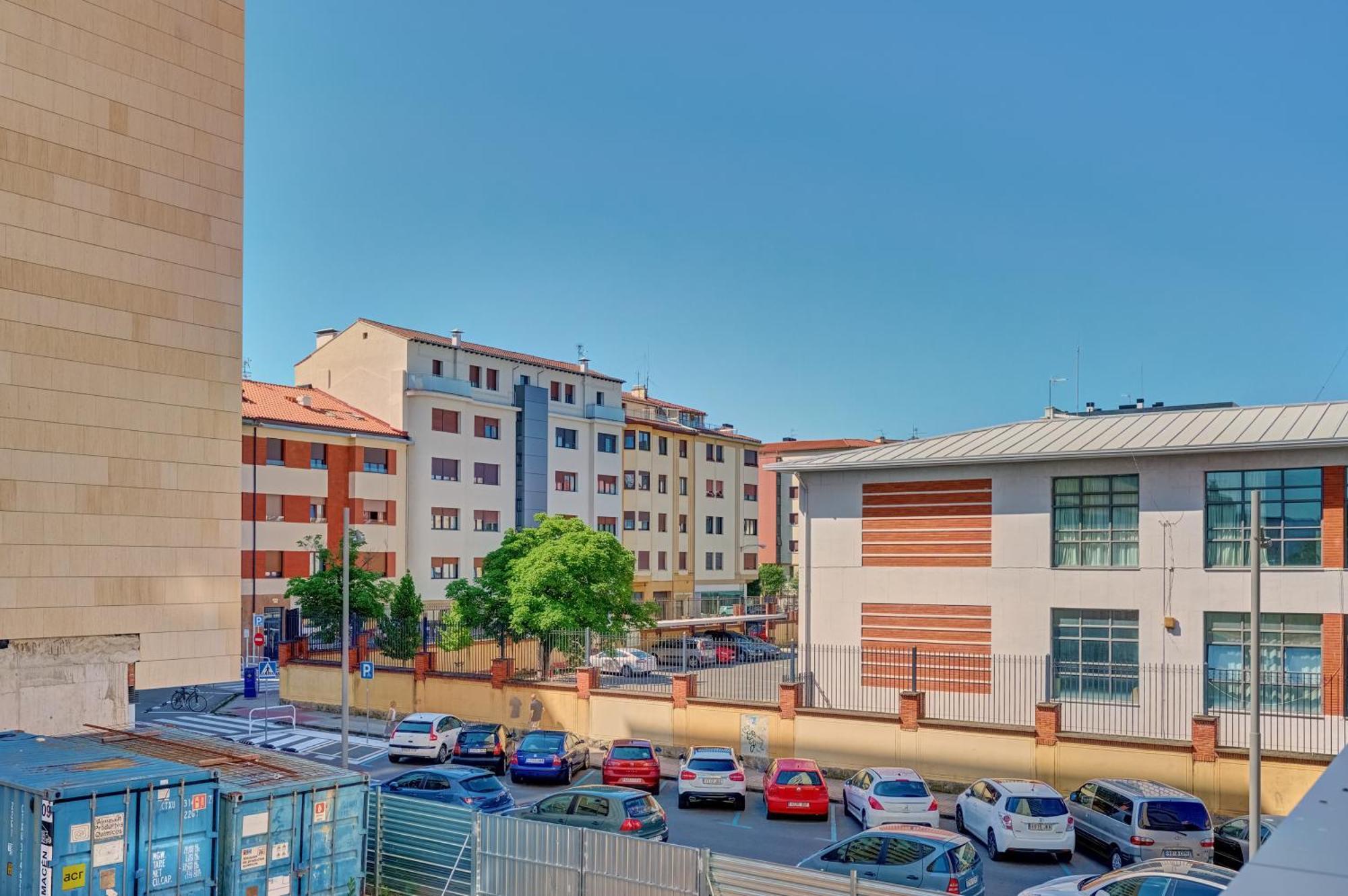 Apartamento Salesianos By Clabao Pamplona Luaran gambar