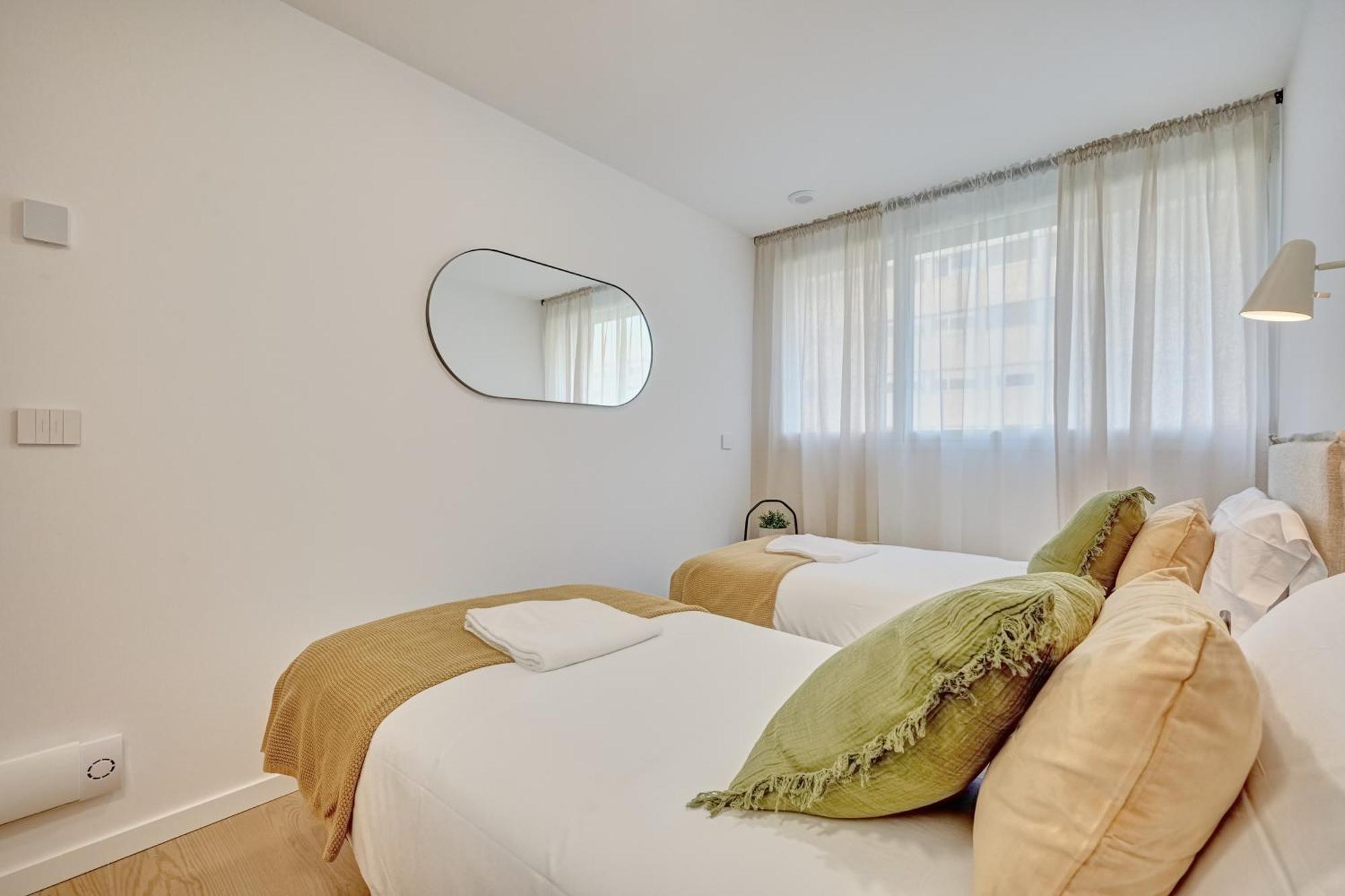 Apartamento Salesianos By Clabao Pamplona Luaran gambar
