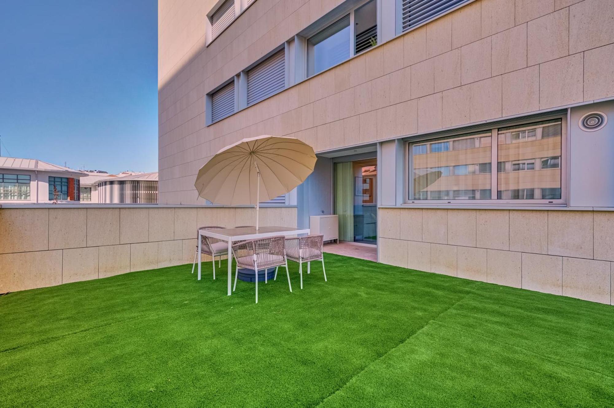 Apartamento Salesianos By Clabao Pamplona Luaran gambar