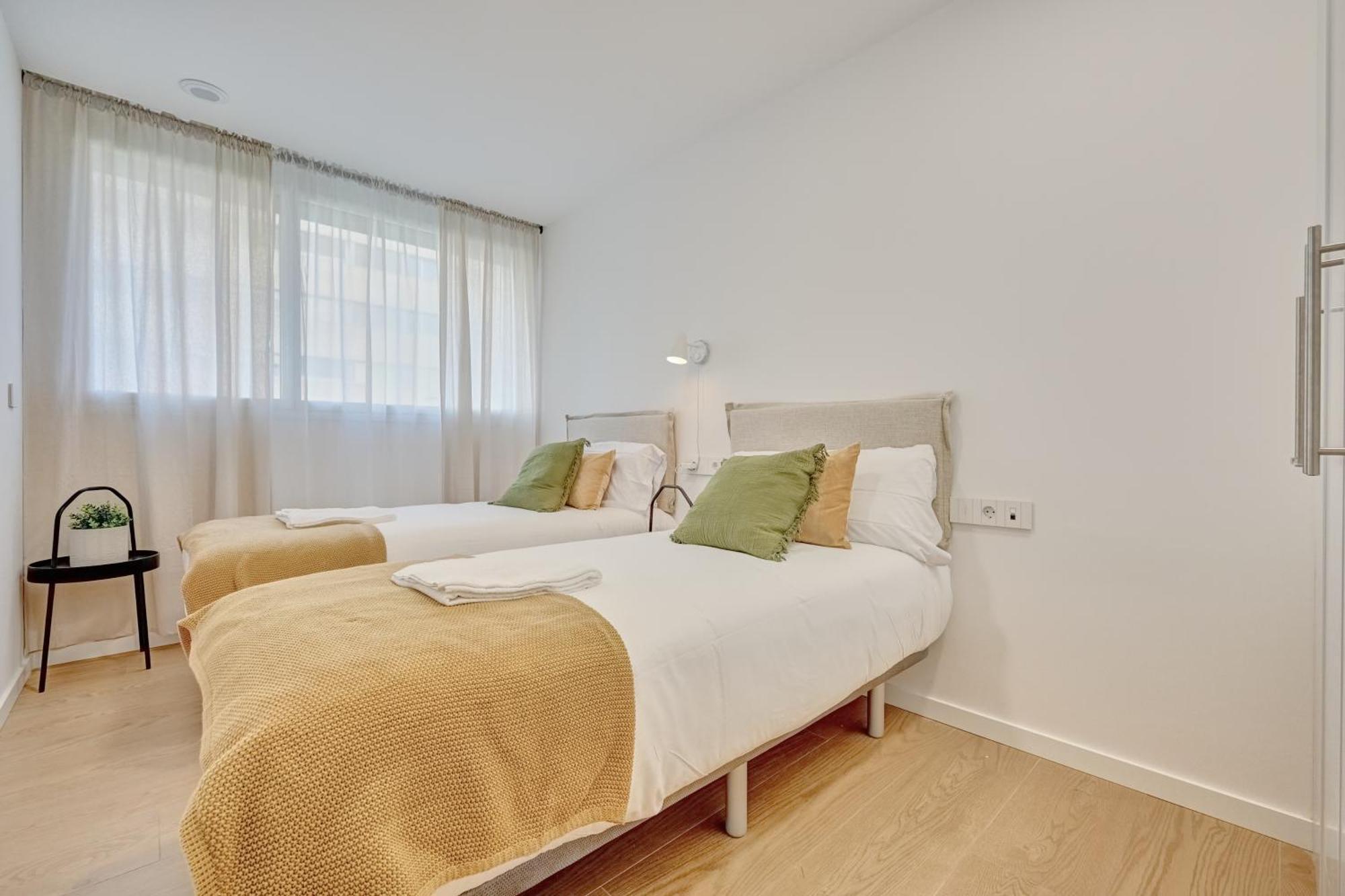 Apartamento Salesianos By Clabao Pamplona Luaran gambar